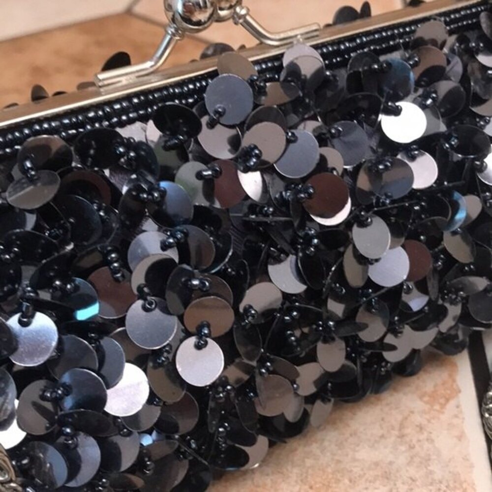 Vintage Y2K black sequin beaded clutch cocktail purse evening bag with chain - Picture 9 of 11
